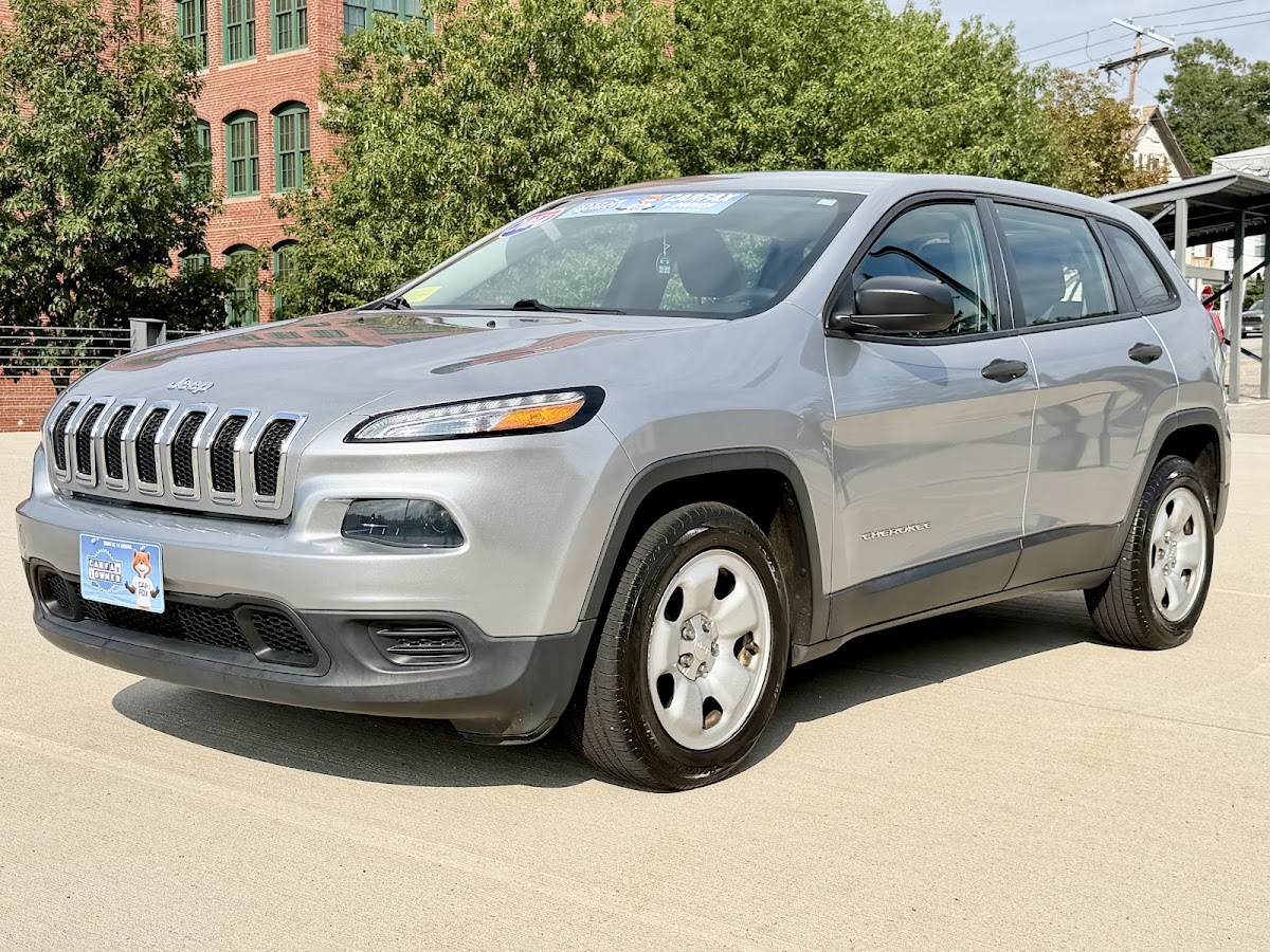 2014 Jeep Cherokee Sport — photo 1